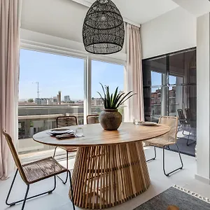 Sanders Old Port Apartment